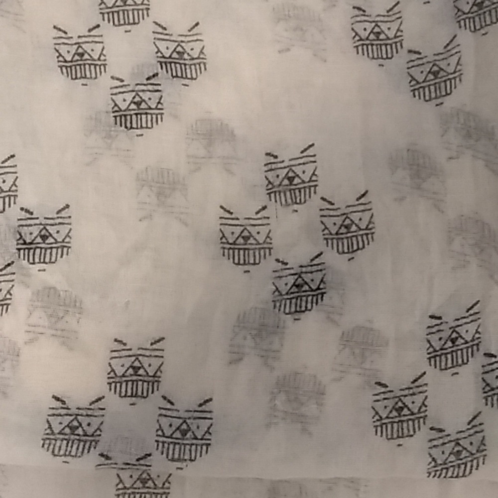 Scarf - Picture 2 of 3